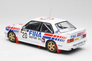BMW E30 M3 #20 M. Duez / A. Lopes 1000 Lakes Rally 1989 IXO 1:18 18RMC132 Métal Moulé — image 5 sur 6