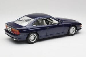 BMW E31 850i Mauritius Bleu Maisto 1:18 438813100299 Métal Moulé — image 3 sur 8