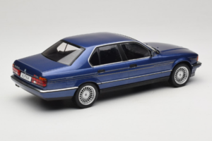 BMW Alpina B11 E32 3.5 Metallic Blue MCG 1:18 MCG18232 Métal Moulé — image 2 sur 6