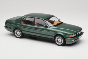 BMW Alpina B11 E32 3.5 Metallic Green MCG 1:18 MCG18233 Métal Moulé — image 4 sur 6