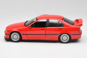 BMW 318is E36 Rouge UT Models 1:18 180024302 Métal Moulé — image 4 sur 8