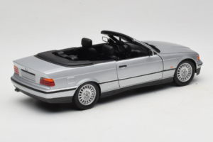 BMW 3 Series E36 Cabriolet Argent UT Models 1:18 BMW008 Métal Moulé — image 3 sur 8