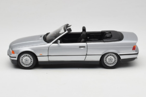 BMW 3 Series E36 Cabriolet Argent UT Models 1:18 BMW008 Métal Moulé — image 4 sur 8
