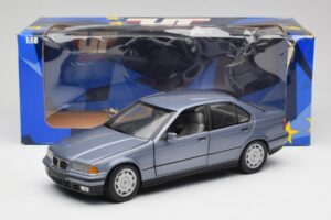 BMW 3-Series E36 Avus Bleu UT Models 1:18 180023300 Métal Moulé — image 8 sur 8