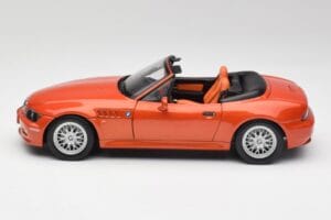 BMW Z3 E36 2.8 Phoenix Orange UT Models 1:18 20442 Métal Moulé — image 4 sur 8