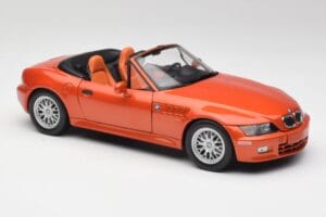 BMW Z3 E36 2.8 Phoenix Orange UT Models 1:18 20442 Métal Moulé — image 6 sur 8