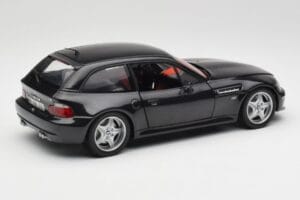 BMW Z3 E36 M Coupé Cosmos Noir UT Models 1:18 80439422193 Métal Moulé — image 3 sur 8
