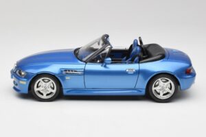 BMW Z3 E36 M Roadster Estoril Blue Bburago 1:18 3349-M1 Métal Moulé — image 4 sur 8