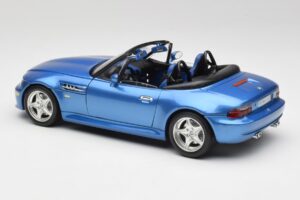 BMW Z3 E36 M Roadster Estoril Blue Bburago 1:18 3349-M1 Métal Moulé — image 7 sur 8