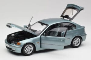 BMW 325Ti E46 Compact Bleu Clair Métallisé Kyosho 1:18 80430024439 Métal Moulé — image 2 sur 8