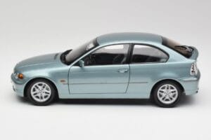 BMW 325Ti E46 Compact Bleu Clair Métallisé Kyosho 1:18 80430024439 Métal Moulé — image 4 sur 8