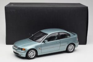 BMW 325Ti E46 Compact Bleu Clair Métallisé Kyosho 1:18 80430024439 Métal Moulé — image 8 sur 8