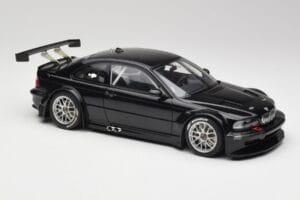 BMW M3 GTR E46 Plain Body Jet Noir AUTOart 1:18 80447 Métal Moulé — image 4 sur 6