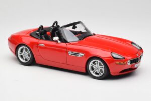 BMW Z8 E52 Roadster Rouge Vif Bburago 1:18 12032 Métal Moulé — image 6 sur 8