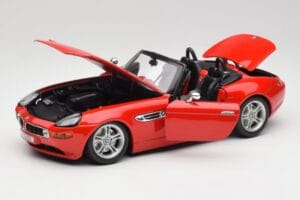 BMW Z8 E52 Rouge Bburago 1:18 Z8001 Métal Moulé — image 2 sur 8