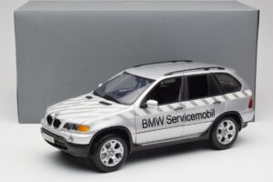 BMW X5 E53 3.0d Service Mobil Kyosho 1:18 80430305646 Métal Moulé — image 8 sur 8