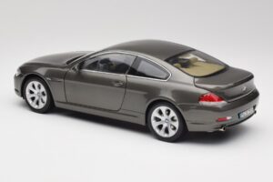 BMW 6 E63 Coupé Bronze Clair Kyosho 1:18 80430153283 Métal Moulé — image 7 sur 8