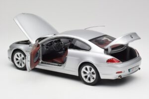 BMW 645Ci E63 Argent Kyosho 1:18 80430153285 Métal Moulé — image 5 sur 8