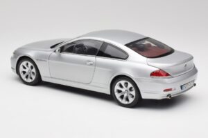 BMW 645Ci E63 Argent Kyosho 1:18 80430153285 Métal Moulé — image 7 sur 8