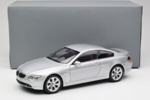 BMW 645Ci E63 Argent Kyosho 1:18 80430153285 Métal Moulé — image 8 sur 8