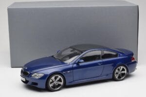 BMW M6 E63 Bleu Kyosho 1:18 80430413351 Métal Moulé — image 8 sur 8
