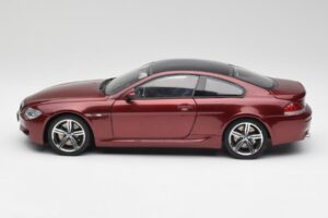 BMW M6 E63 Rouge Kyosho 1:18 80430398134 Métal Moulé — image 4 sur 8