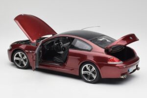 BMW M6 E63 Rouge Kyosho 1:18 80430398134 Métal Moulé — image 5 sur 8