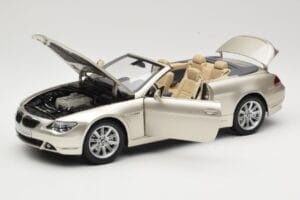 BMW 6 Series E64 Cabriolet Mineral Silver Metallic Kyosho 1:18 80430153437 Métal Moulé — image 2 sur 9
