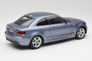 BMW 1 E82 Coupé Bleu Kyosho 1:18 80430427065 Métal Moulé — image 3 sur 8