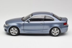 BMW 1 E82 Coupé Bleu Kyosho 1:18 80430427065 Métal Moulé — image 4 sur 8