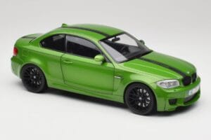 BMW Série 1 E82 Coupé Taiga Green Metallic Minichamps 1:18 110020024 Métal Moulé — image 6 sur 8
