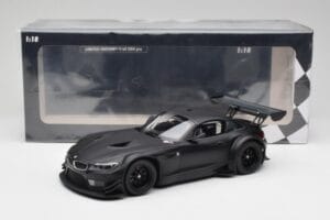 BMW Z4 E89 GT3 Mat Noir Minichamps 1:18 151122304 Métal Moulé — image 6 sur 6