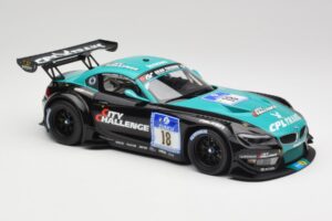BMW Z4 E89 GT3 BMW Team Vita4one #18 J. Klingmann / M. Wittmann ADAC 24 Hours Nurburgring 2012 Minichamps 1:18 151122318 Méta — image 4 sur 6