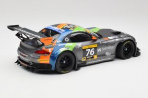 BMW Z4 E89 GT3 #76 Schubert Motorsport Dubai 24 Hours 2014 Minichamps 1:18 151142376 Métal Moulé — image 2 sur 6