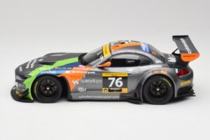 BMW Z4 E89 GT3 #76 Schubert Motorsport Dubai 24 Hours 2014 Minichamps 1:18 151142376 Métal Moulé — image 3 sur 6