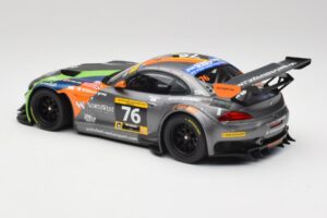 BMW Z4 E89 GT3 #76 Schubert Motorsport Dubai 24 Hours 2014 Minichamps 1:18 151142376 Métal Moulé — image 5 sur 6