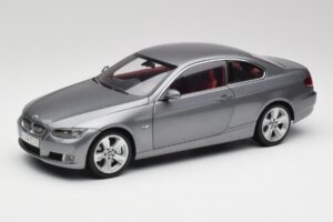 BMW 330i E92 Coupé Gris Métallisé Kyosho 1:18 80430407220 Métal Moulé