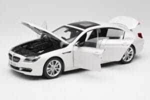 BMW 6 F06 Gran Coupe Mineral Blanc Paragon 1:18 80432218741 Métal Moulé — image 2 sur 8