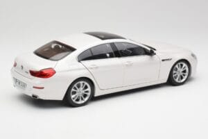 BMW 6 F06 Gran Coupe Mineral Blanc Paragon 1:18 80432218741 Métal Moulé — image 3 sur 8