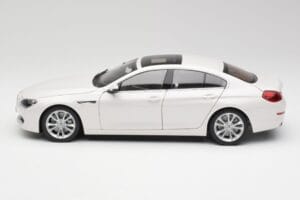 BMW 6 F06 Gran Coupe Mineral Blanc Paragon 1:18 80432218741 Métal Moulé — image 4 sur 8