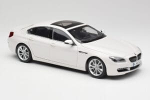 BMW 6 F06 Gran Coupe Mineral Blanc Paragon 1:18 80432218741 Métal Moulé — image 6 sur 8