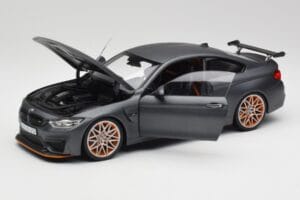 BMW M4 F82 GTS Frozen Gris Minichamps 1:18 80432411555 Métal Moulé — image 2 sur 8