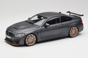 BMW M4 F82 GTS Frozen Gris Minichamps 1:18 80432411555 Métal Moulé