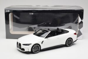 BMW M4 G82 Cabriolet Alpine White Minichamps 1:18 155021031 Métal Moulé — image 6 sur 6
