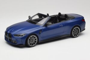 BMW M4 G82 Cabriolet Frozen Portimao Blue Minichamps 1:18 155021030 Métal Moulé