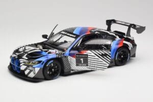 BMW M4 GT3 G82 #1 Test Version 2021 Minichamps 1:18 113222003 Métal Moulé — image 2 sur 8
