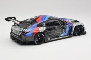 BMW M4 GT3 G82 #1 Test Version 2021 Minichamps 1:18 113222003 Métal Moulé — image 3 sur 8