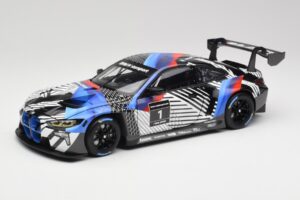 BMW M4 GT3 G82 #1 Test Version 2021 Minichamps 1:18 113222003 Métal Moulé