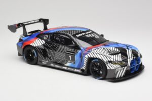 BMW M4 GT3 G82 #1 Test Version 2021 Minichamps 1:18 113222003 Métal Moulé — image 6 sur 8