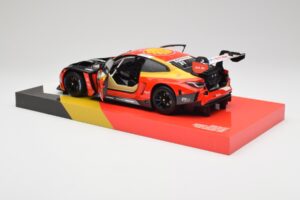 BMW M4 GT3 G82 #31 S. van der Linde Team Schubert DTM Champion 2022 Minichamps 1:18 113222331 Métal Moulé — image 5 sur 8